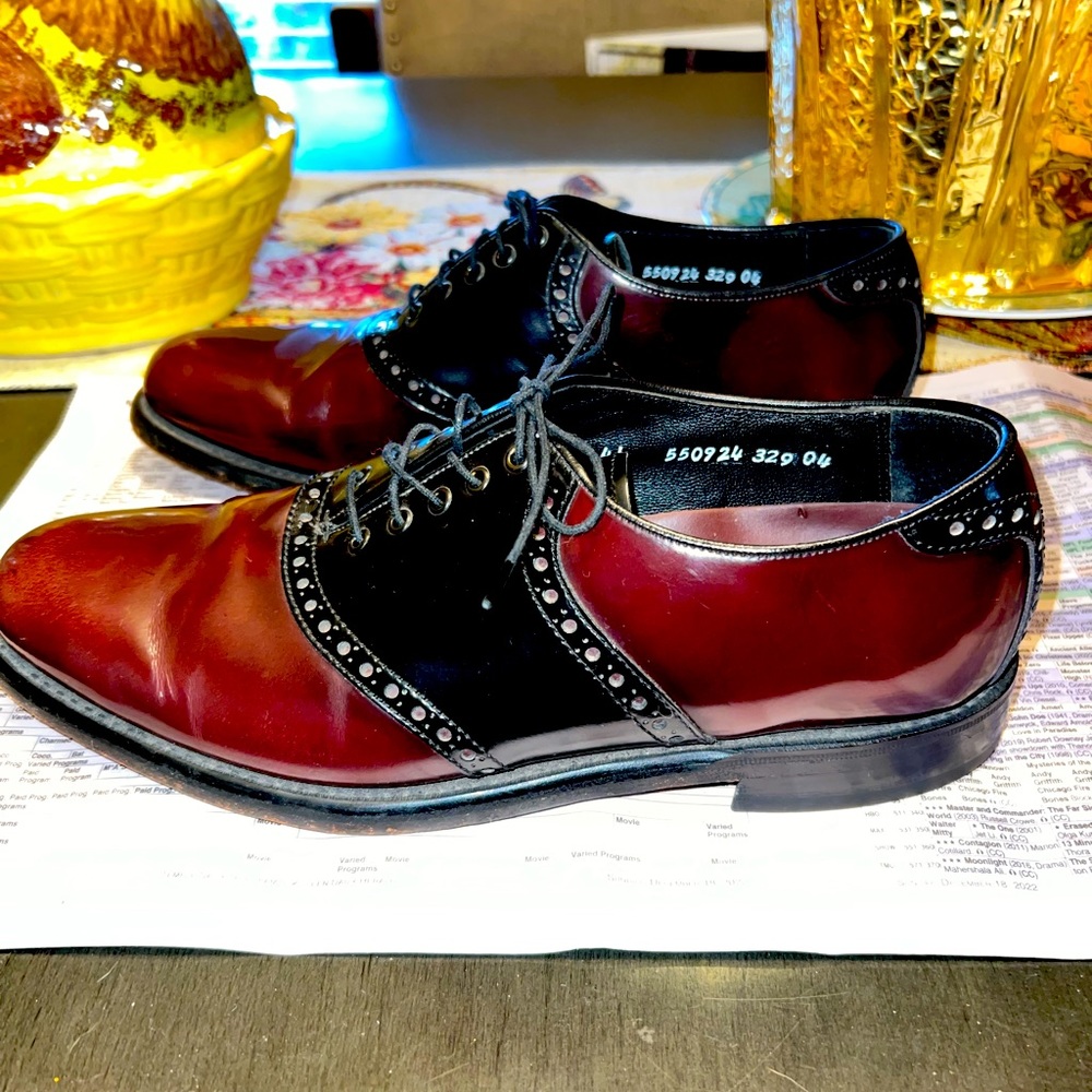 Retro Florsheim Saddle Shoes Men’s Size 9 Vintage Black & Cordovan (Burgundy)